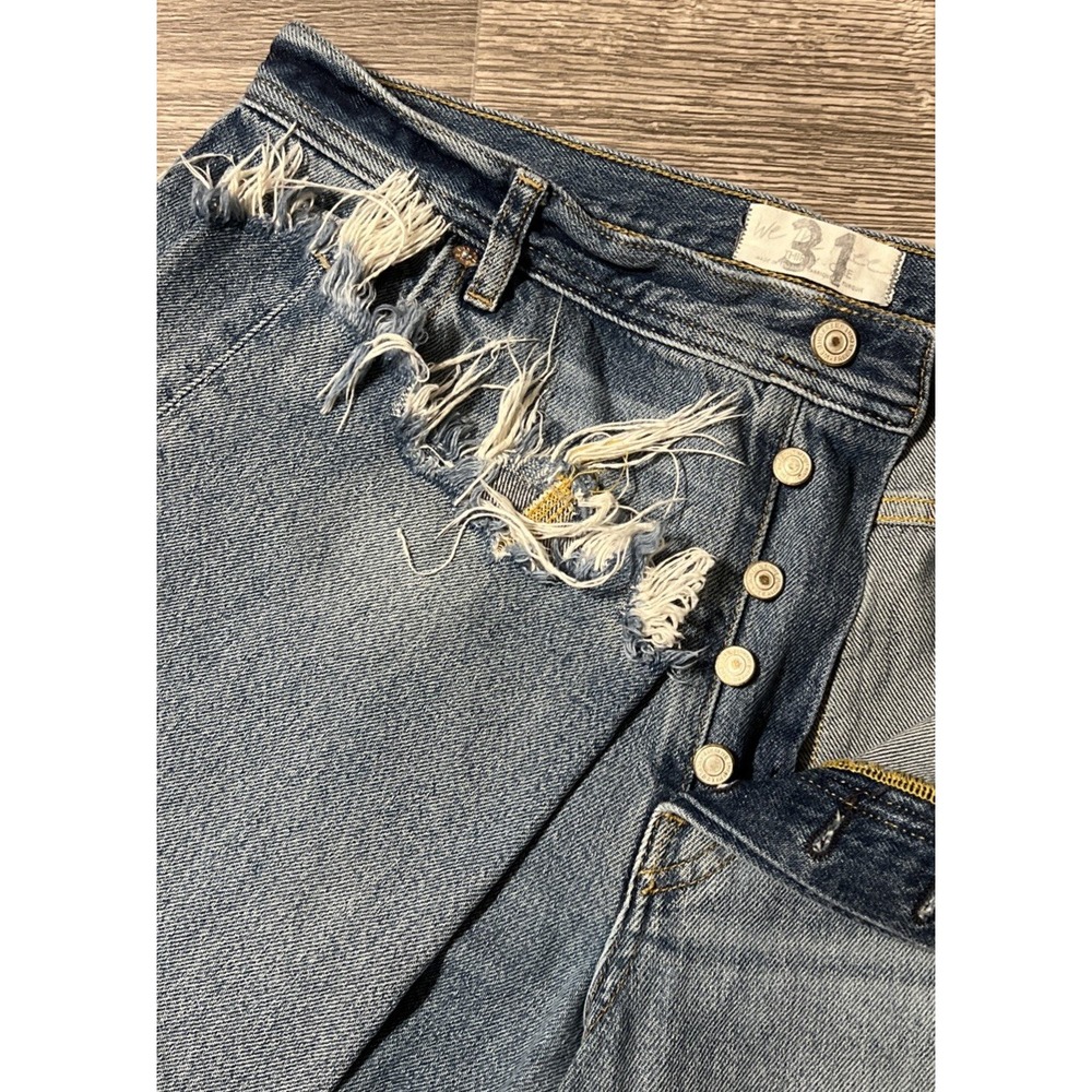 We The Free Maggie High Rise Cropped Straight Leg Distressed Jean SZ 31 (33x27)